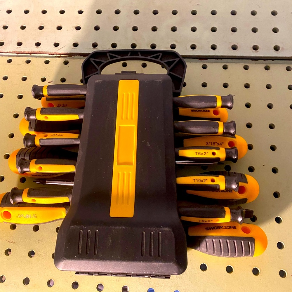 Workzone 18-Piece Screwdriver Set